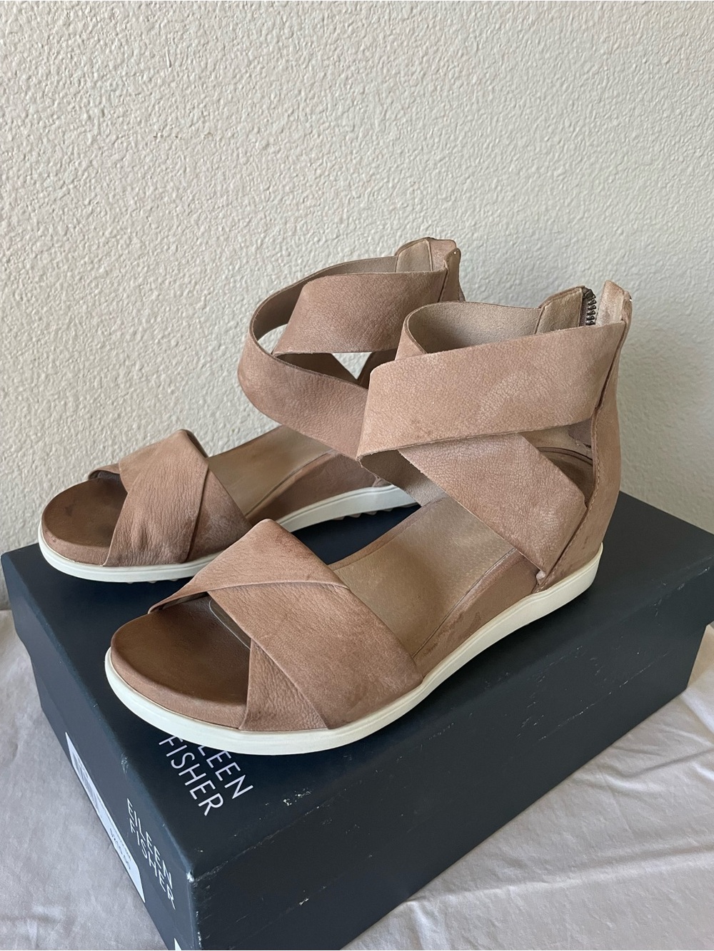 Eileen Fisher VIV (Barley Tumbled Nubuck)